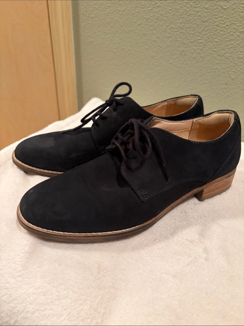 Clarks Black Suede Lace-Up Flats